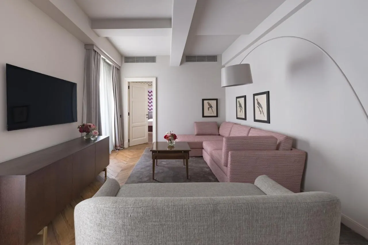 Apartments Florence - Palazzo Signoria Luxury Apartments 1-Biancone